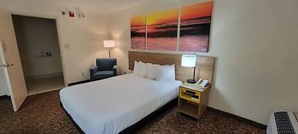 Hotel Carolina, a Days Inn by Wyndham