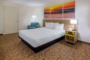 Hotel Carolina, a Days Inn by Wyndham