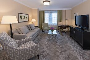 The Raphael Hotel, Autograph Collection