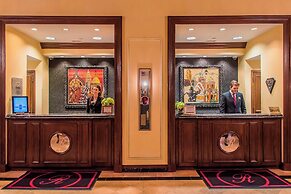 The Raphael Hotel, Autograph Collection