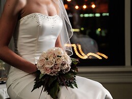 The Raphael Hotel, Autograph Collection