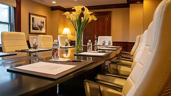 The Raphael Hotel, Autograph Collection