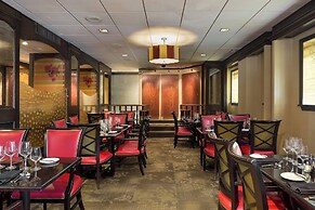 The Raphael Hotel, Autograph Collection