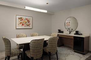 Embassy Suites by Hilton Cincinnati Northeast Blue Ash