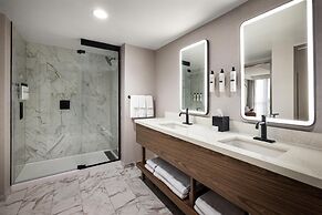 Embassy Suites by Hilton Cincinnati Northeast Blue Ash
