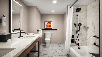 Embassy Suites by Hilton Cincinnati Northeast Blue Ash