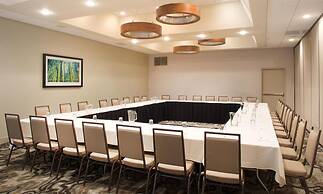 Embassy Suites by Hilton Cincinnati Northeast Blue Ash
