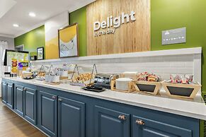 Spark by Hilton Commerce, GA