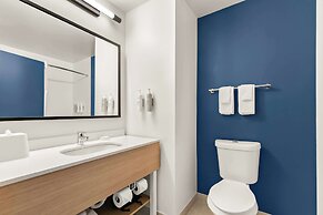 Spark by Hilton Commerce, GA