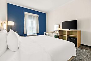 Spark by Hilton Commerce, GA