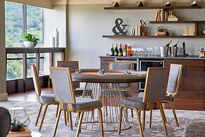 Renaissance Asheville Downtown Hotel