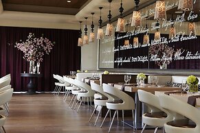 Renaissance Asheville Downtown Hotel