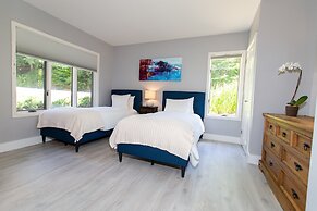 Topnotch Resort