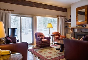 Topnotch Resort