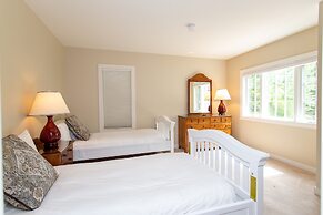 Topnotch Resort