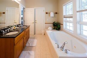 Topnotch Resort