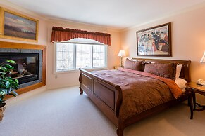 Topnotch Resort