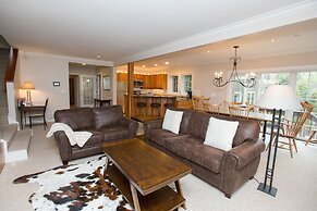 Topnotch Resort