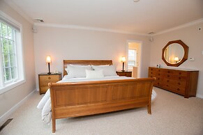 Topnotch Resort