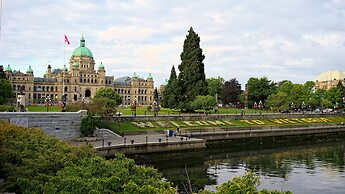 Best Western Plus Carlton Plaza Hotel