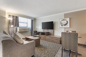 Best Western Plus Carlton Plaza Hotel