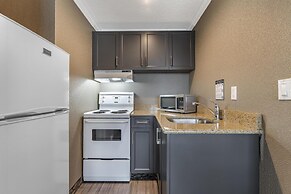 Best Western Plus Carlton Plaza Hotel