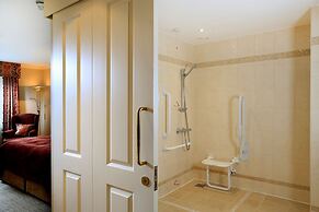 Macdonald Old England Hotel & Spa