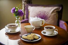 Macdonald Old England Hotel & Spa