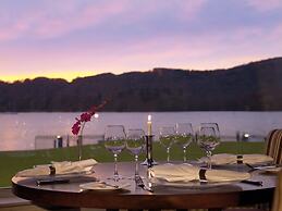 Macdonald Old England Hotel & Spa