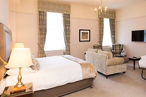 Macdonald Old England Hotel & Spa