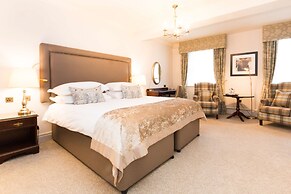 Macdonald Old England Hotel & Spa