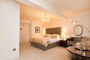 Macdonald Old England Hotel & Spa