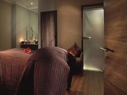 Macdonald Old England Hotel & Spa