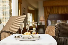 Macdonald Old England Hotel & Spa