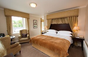 Macdonald Old England Hotel & Spa