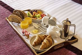 Macdonald Old England Hotel & Spa