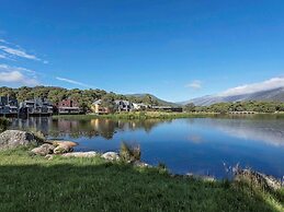 Novotel Lake Crackenback Resort & Spa