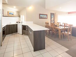 Novotel Lake Crackenback Resort & Spa