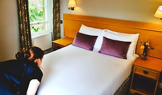 Victoria Square Hotel
