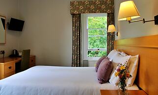 Victoria Square Hotel