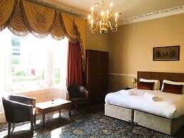 Victoria Square Hotel