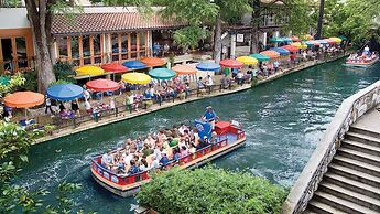 Hyatt Regency San Antonio Riverwalk