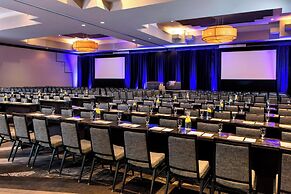 Renaissance Palm Springs Hotel