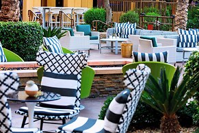 Renaissance Palm Springs Hotel