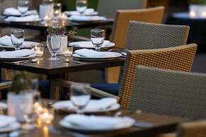 Renaissance Palm Springs Hotel