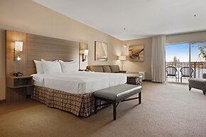 Executive Inn & Suites Embarcadero Cove