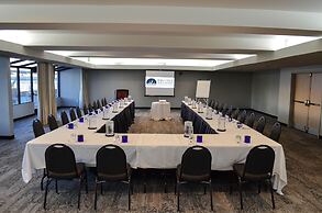 Executive Inn & Suites Embarcadero Cove