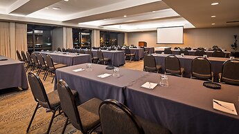 Executive Inn & Suites Embarcadero Cove