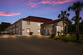 Red Roof Inn Crestview