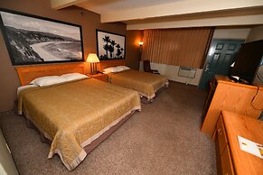 Costa Mesa Inn